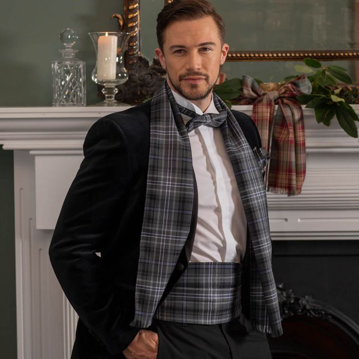 Lochcarron Of Scotland Made To Order Reiver Lightweight Tartan Scarf