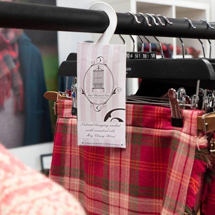 Lochcarron Of Scotland May Chang Blend Essential Oils Anti Moth Natural Hanging Sachets - Pack Of 5