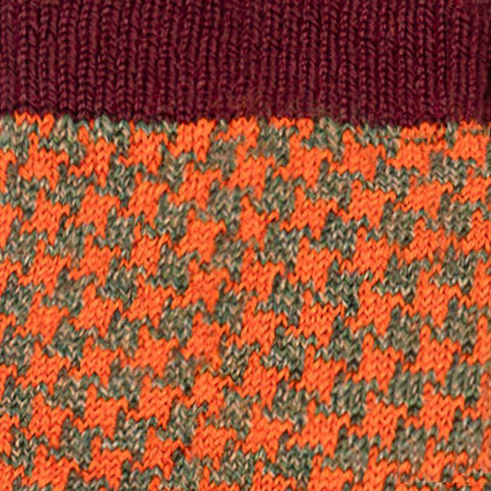 Lochcarron Of Scotland Mens Burgundy Houndstooth Merino Blend Socks