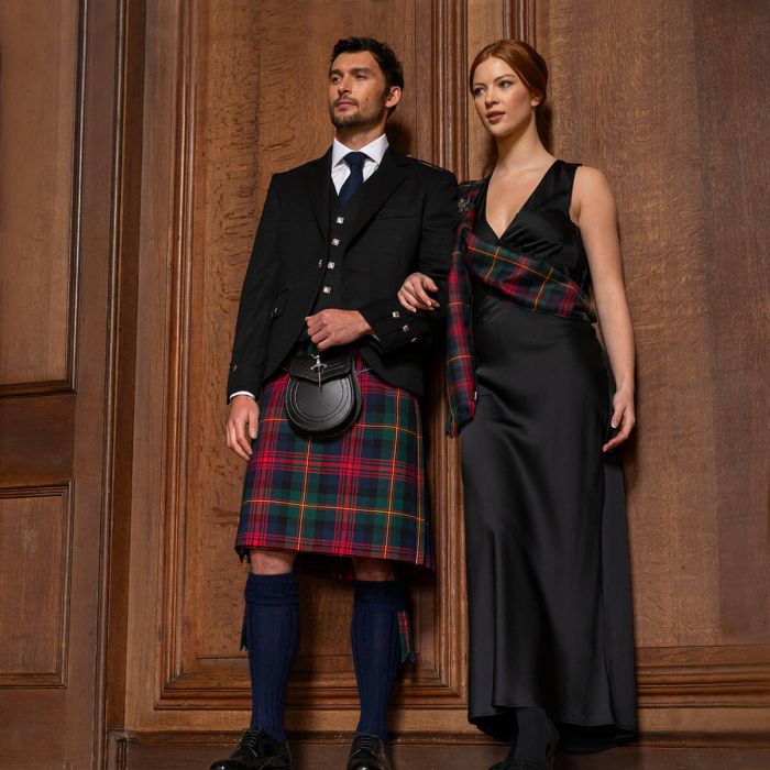 lochcarron Of Scotland Mens Casual 5 Yard Reiver Light Weight Kilt