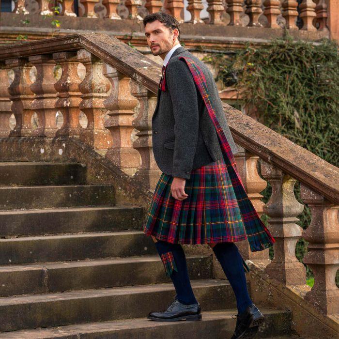 lochcarron Of Scotland Mens Casual 5 Yard Reiver Light Weight Kilt