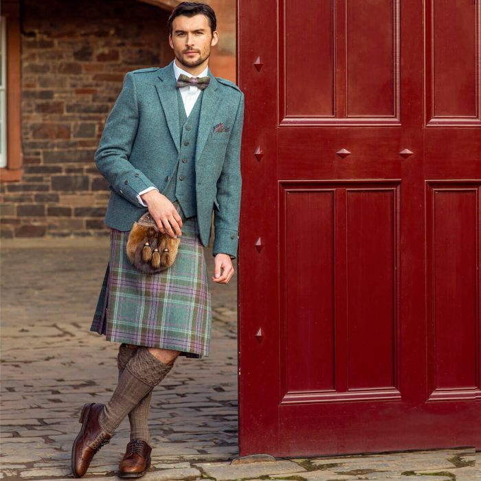 Lochcarron Of Scotland Mens Traditional 8 Yard Selkirk Tweed Heavy Weight Kilt