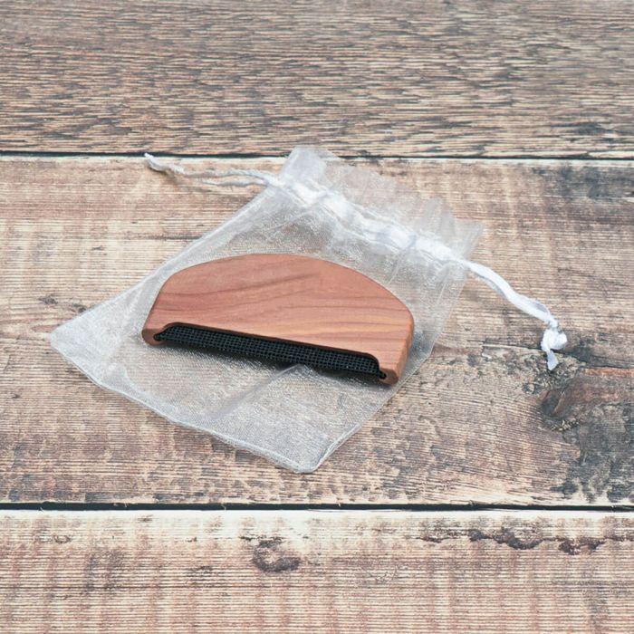 Lochcarron Of Scotland Red Cedarwood Knitwear Pilling Comb