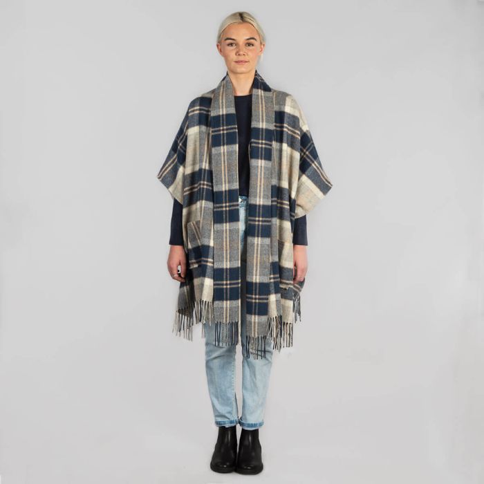Lochcarron Of Scotland Robyn Bannockbane Grey Tartan Lambswool Jacket