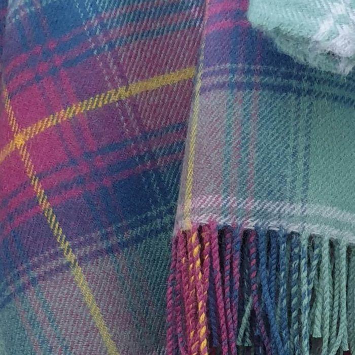 Lochcarron Of Scotland Robyn Hame Tartan Lambswool Jacket