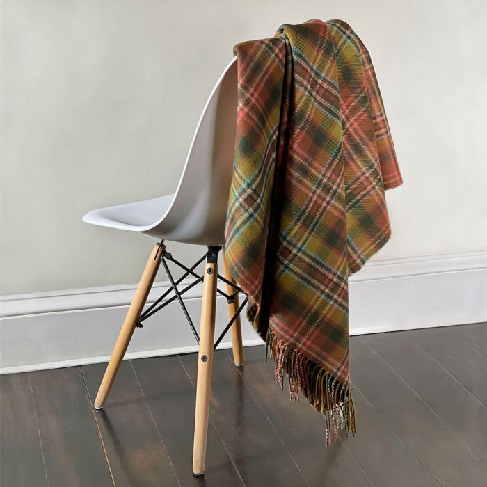 Lochcarron Of Scotland Scott Green Antique Tartan Lambswool Blanket