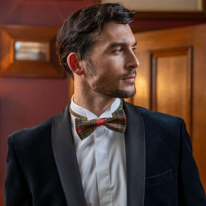 Lochcarron Of Scotland The Grant 1714 Tartan Reiver Bow Tie