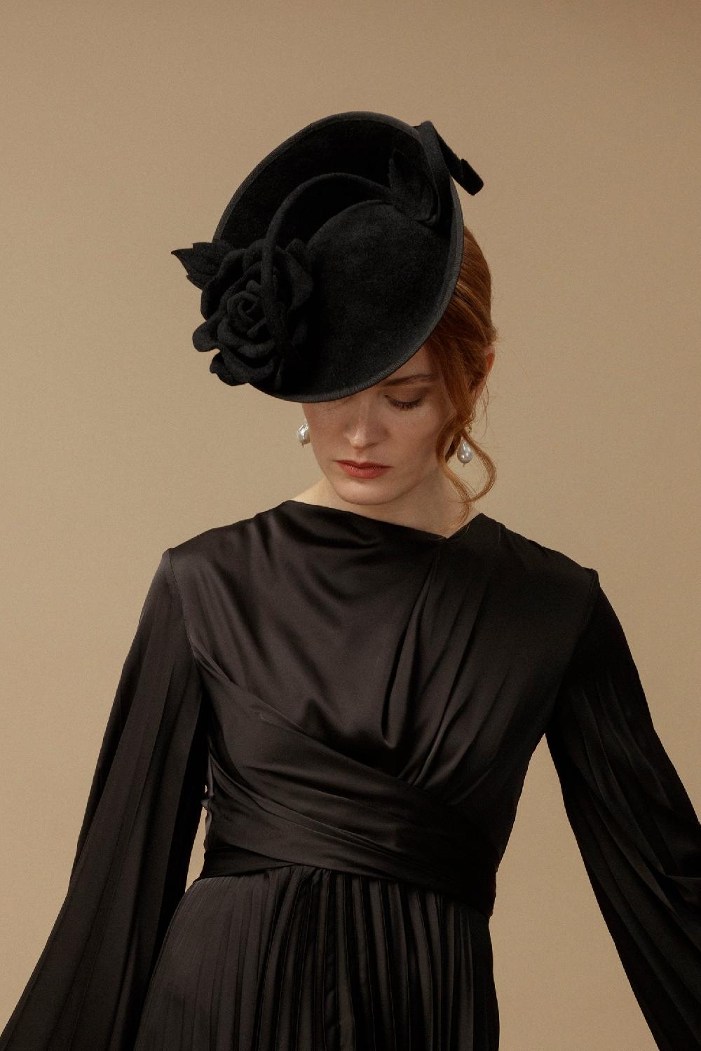 Lock & Co Hatters Belgravia Rose Black Percher Hat