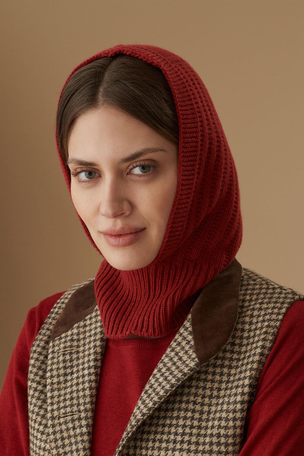 Lock & Co Hatters Ribbed Hood In Red Cashmere
