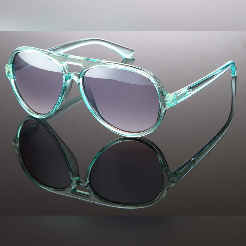 Locs Lyseblå Transparente Millionaire Solbriller I Aviator Stil – Giethoorn | Mørke Fade Glas