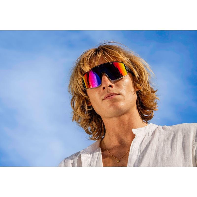 Locs Matsort Fade Sportssolbriller / Hurtigbriller Med Multicolor Spejlglas | Isola Bella