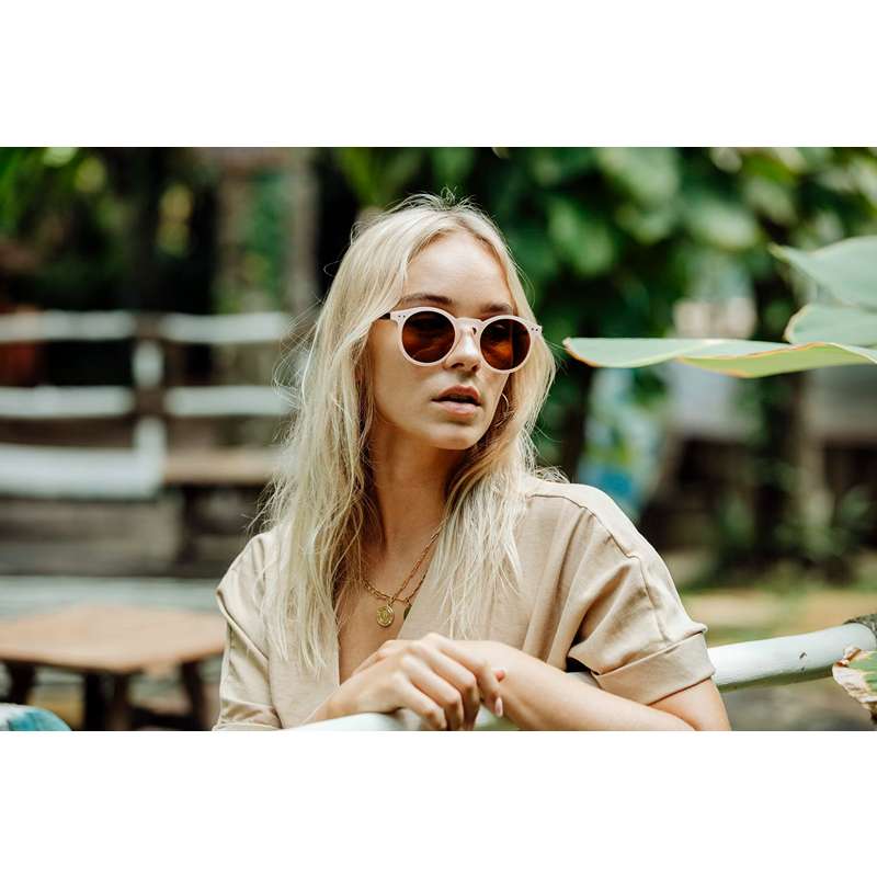 Locs Runde Beige Solbriller Med Brun Turtle Stænger – Brune Glas