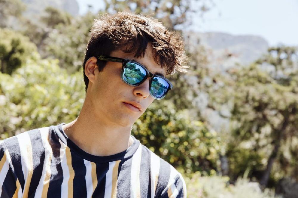 Locs Sorte Fade Wayfarer Style Solbriller – Blå Spejlglas