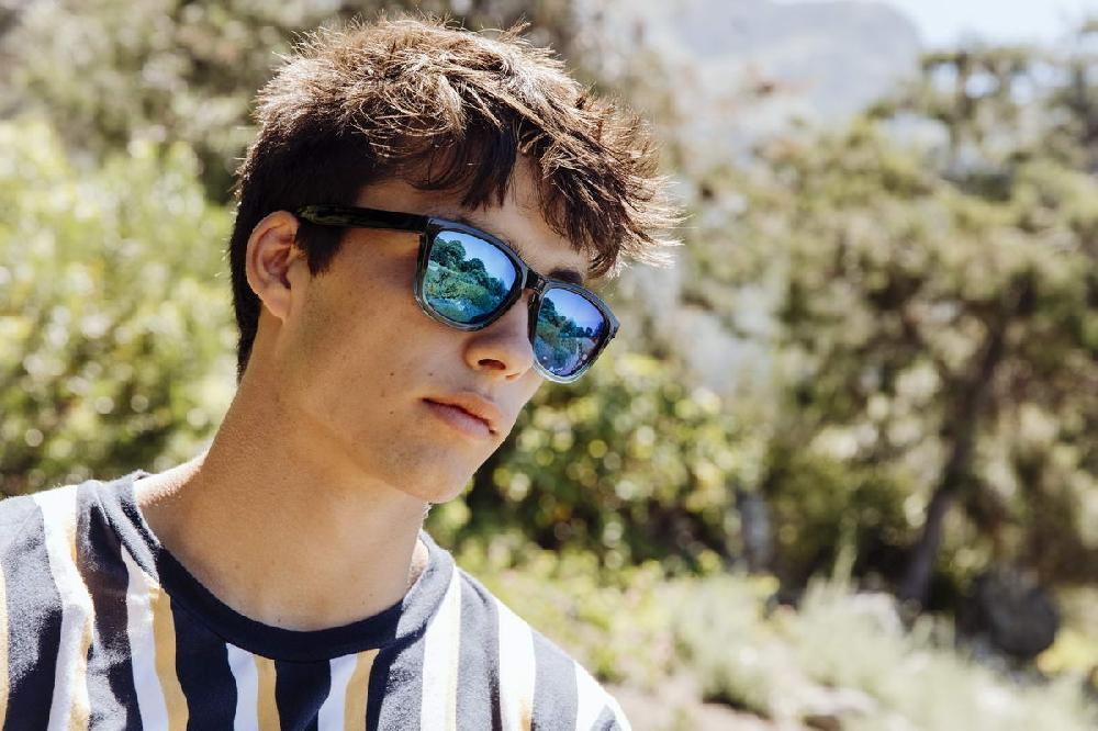 Locs Sorte Fade Wayfarer Style Solbriller – Blå Spejlglas