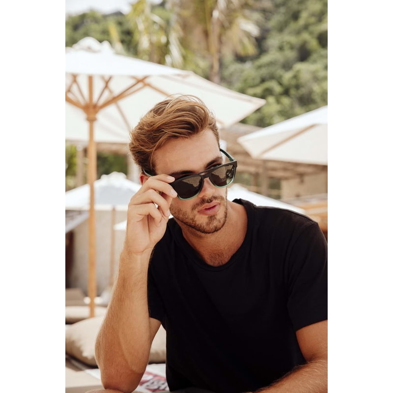 Locs Sorte Og Blå-grønne Fade Millionaire Style Solbriller – Mørke Glas