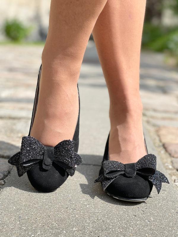 Lola Ramona Alice Morticia