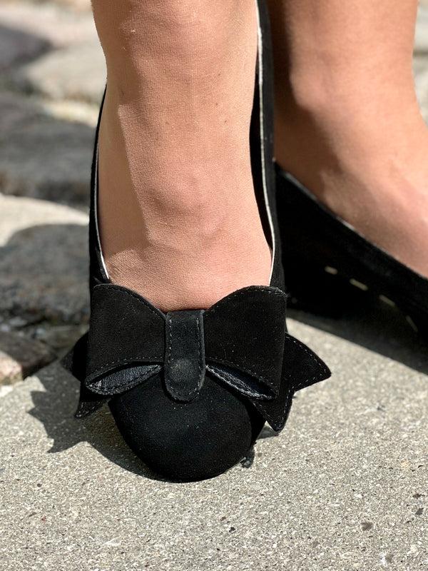 Lola Ramona Alice Morticia