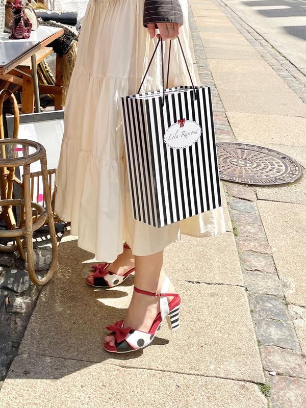 Lola Ramona Ava All Hero