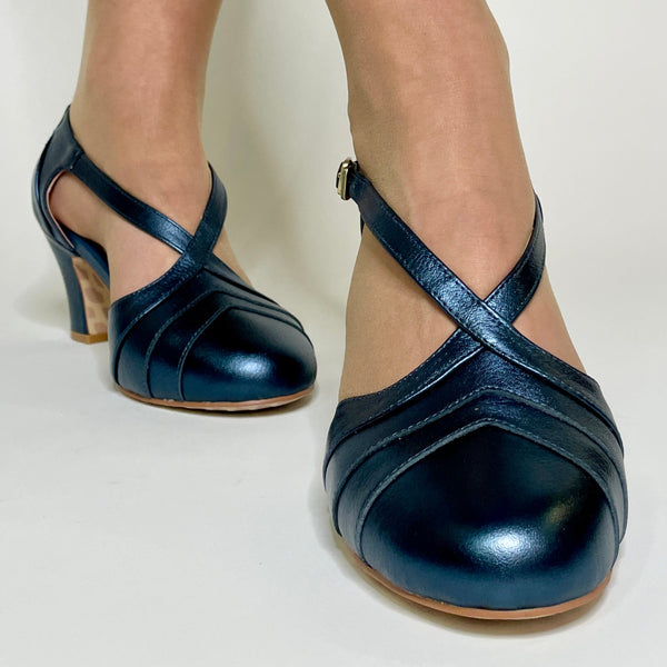 lola ramona Ava Luxury love