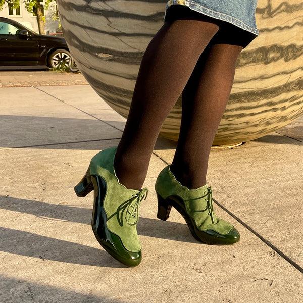 lola ramona Ava modern muse