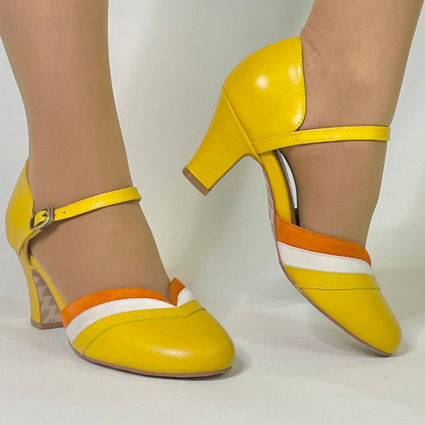 Lola Ramona Ava Walking On Sunshine