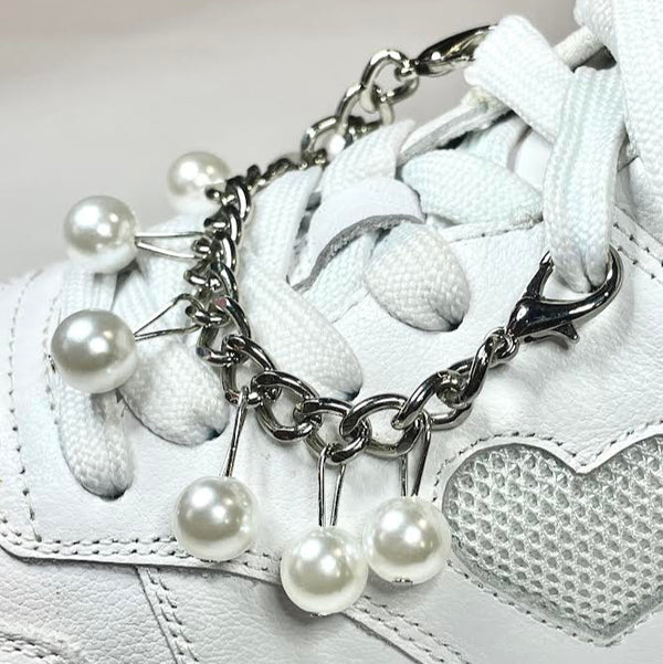 lola ramona Chunky Silver Chain with White Pearls