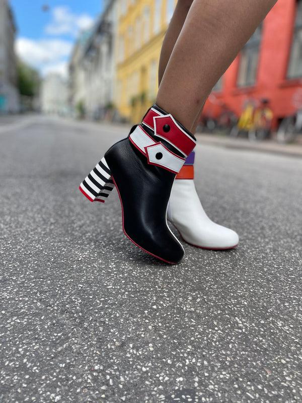 Lola Ramona Eileen Shifter