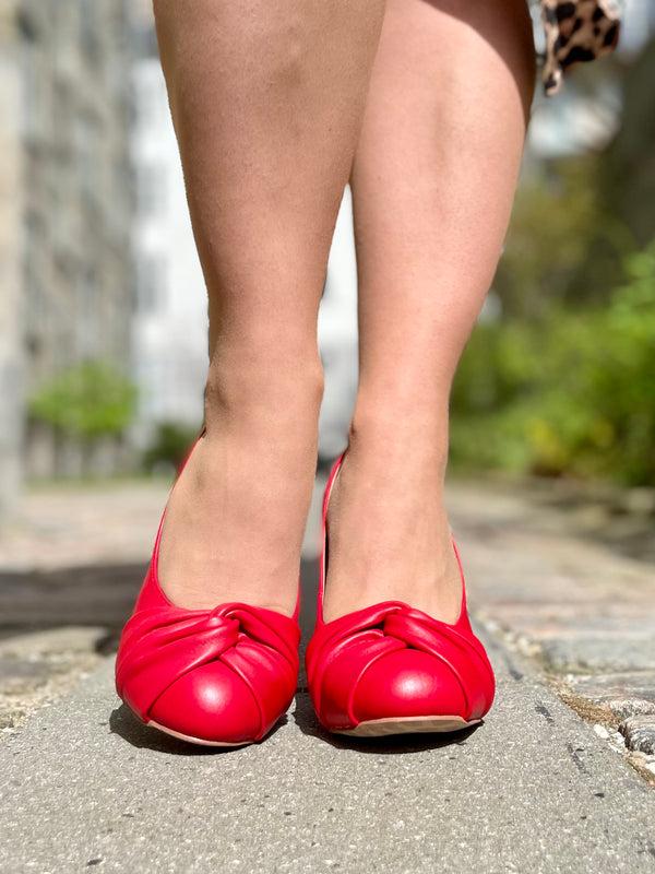 Lola Ramona June True Love