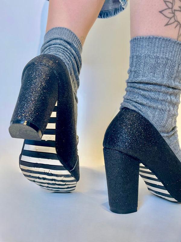 lola ramona Nadia Rising