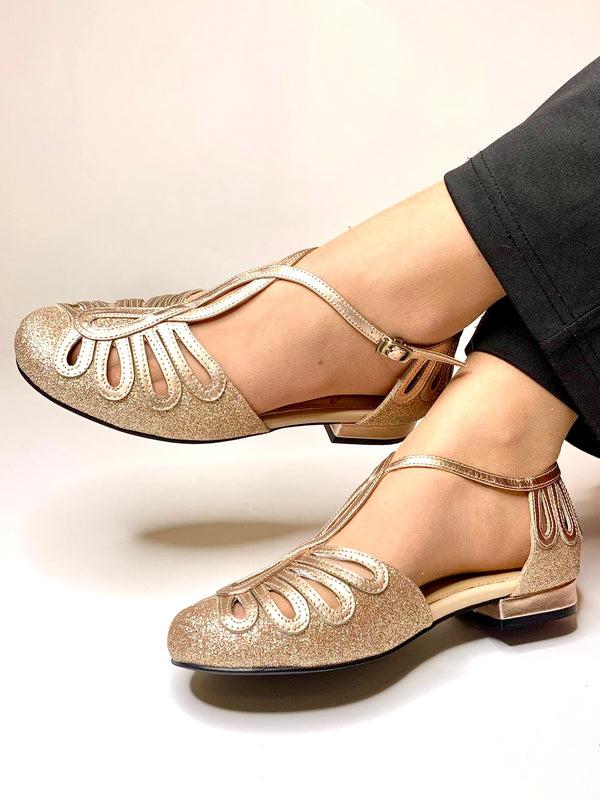 Lola Ramona Penny Stardust