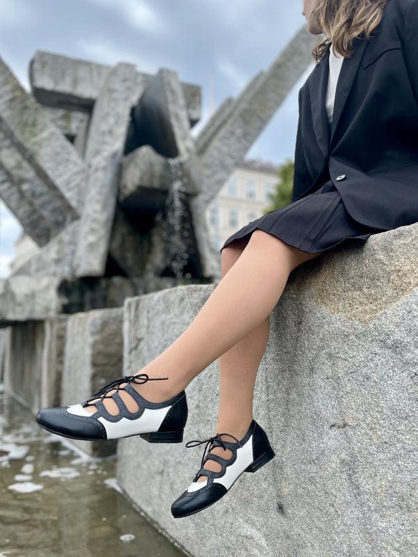 Lola Ramona Penny Timeless Steps Brogue