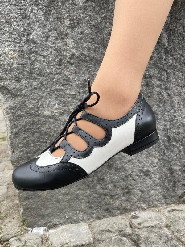 Lola Ramona Penny Timeless Steps Brogue