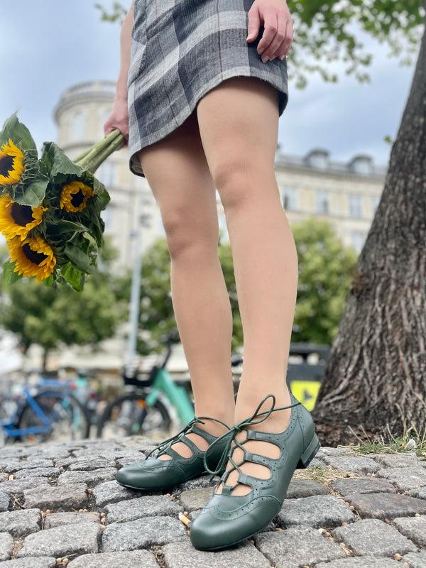 Lola Ramona Penny Timeless Steps Green