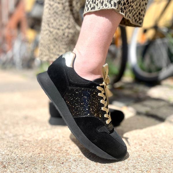 Lola Ramona Serena Goldsplash