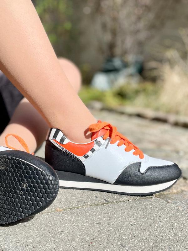 Lola Ramona Serena Spice