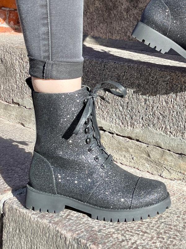 Lola Ramona Shelly Sparkle