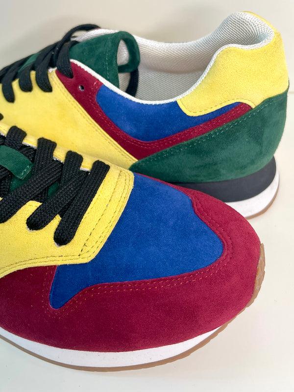 Lola Ramona Serena | UNICORN A Colourful Dream Of Suede