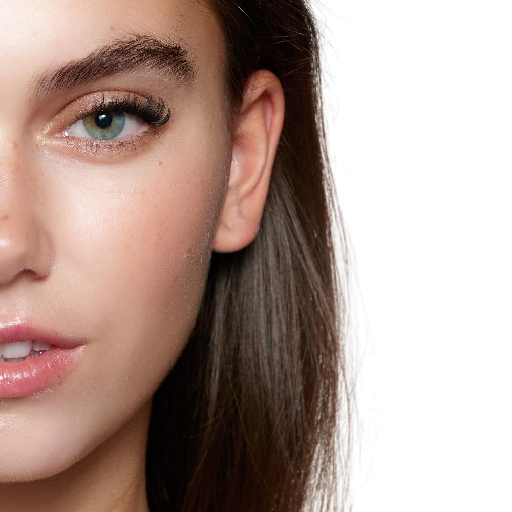 Lolas Lashes Baby Hybrid Pre-Glued Half Lashes