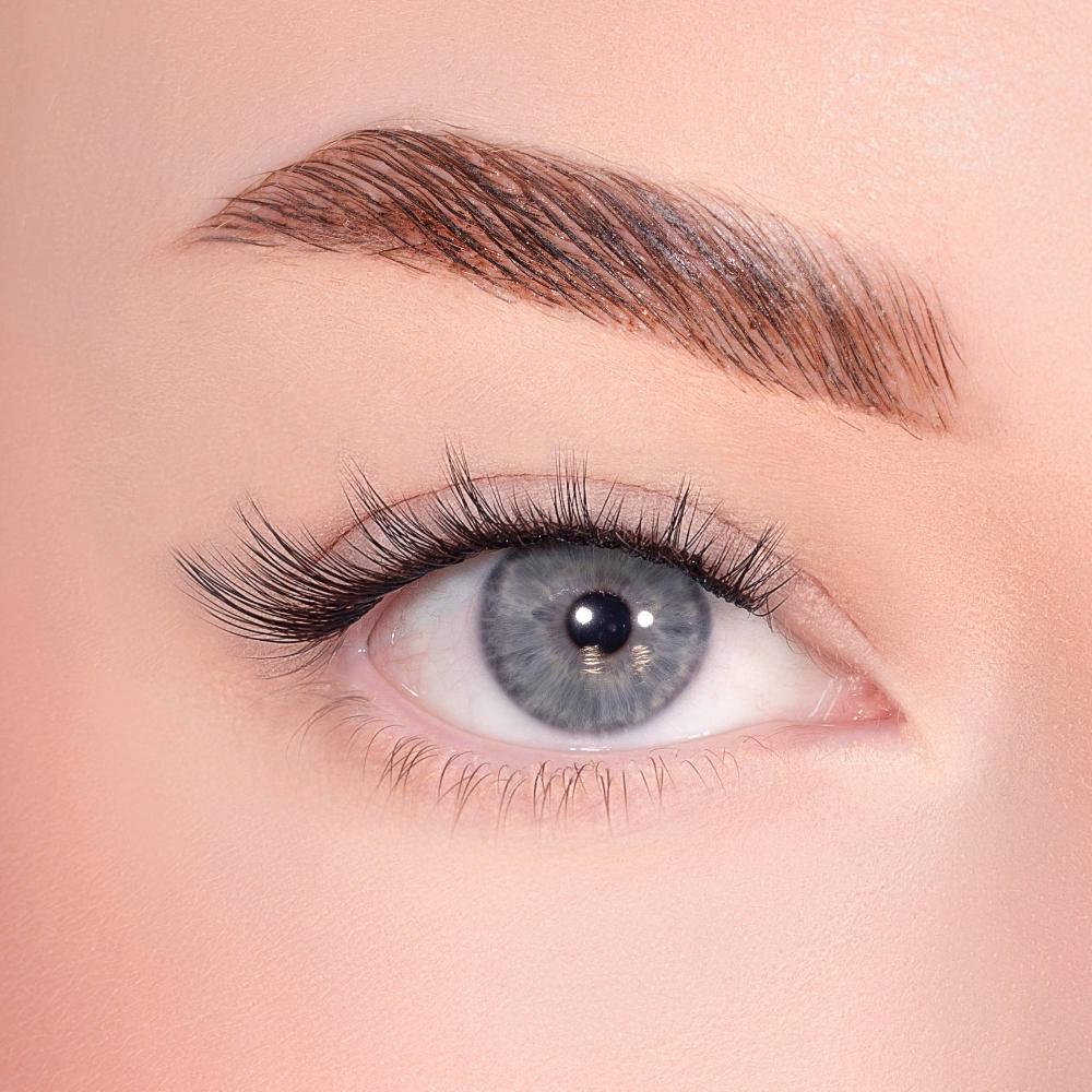 Lolas Lashes Tapered Pre-Glued Lashes Set