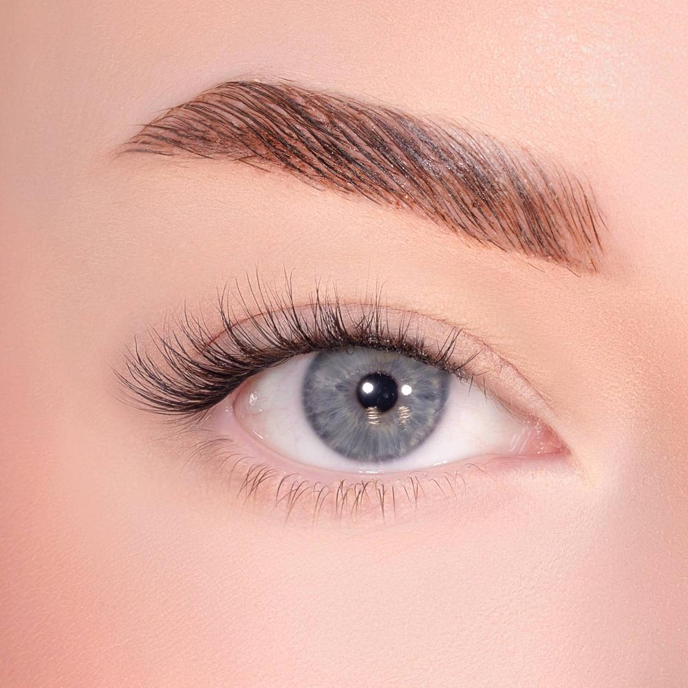 Lolas Lashes Natural Pre-mapped Pre-Glued Lashes Set