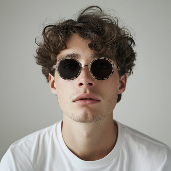 London Mole Artist Sunglasses In Gloss Pale Tortoiseshell