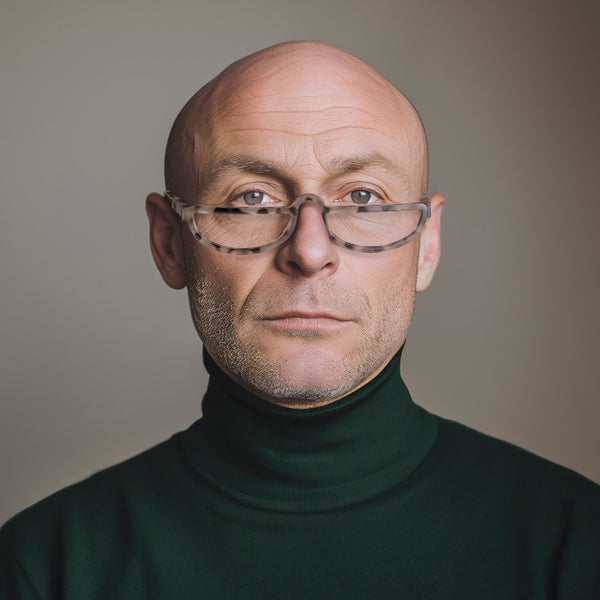 London Mole Brainy Reading Glasses In Gloss Pale Tortoiseshell