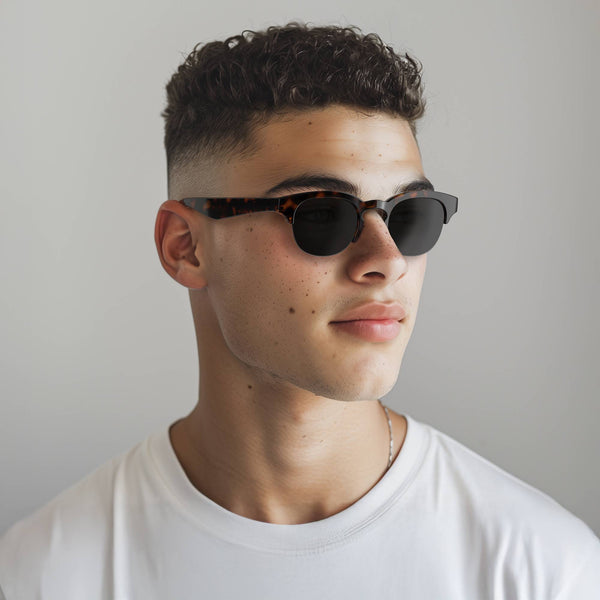 London Mole Courier Sunglasses In Gloss Tortoiseshell