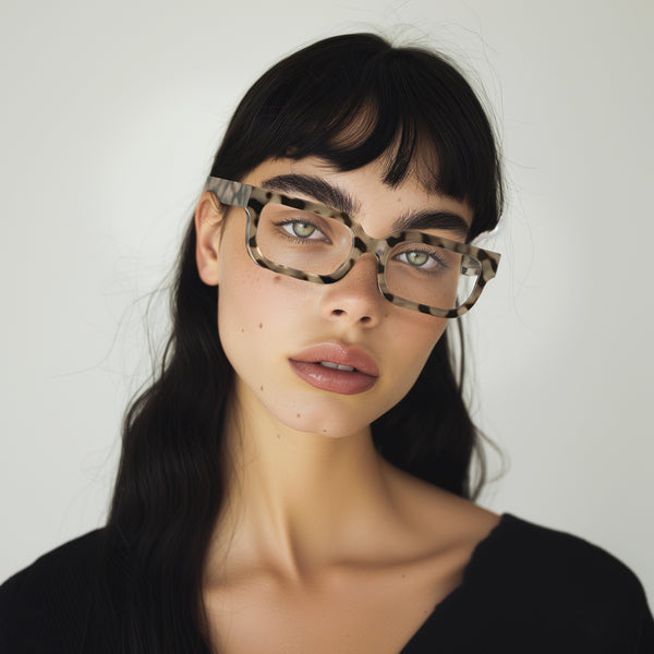 London Mole Icy Reading Glasses In Gloss Pale Tortoiseshell