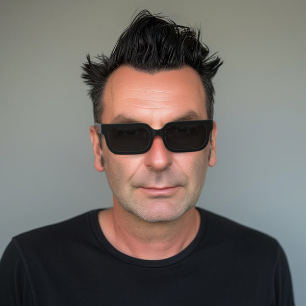 London Mole Icy Sunglasses In Gloss Black