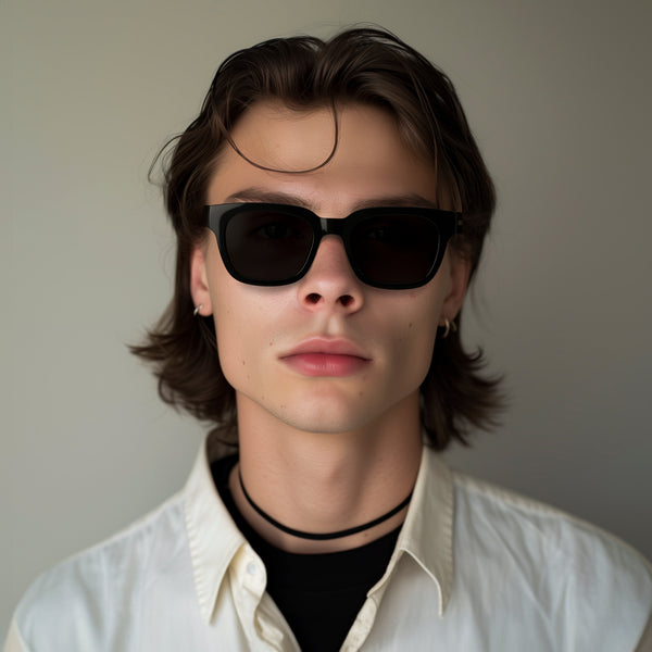 London Mole Tricky Sunglasses In Gloss Black