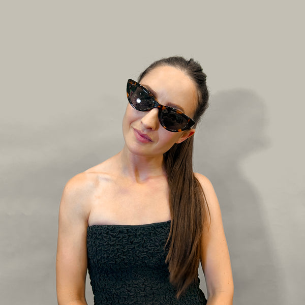 London Mole Naughty Sunglasses In Gloss Tortoiseshell