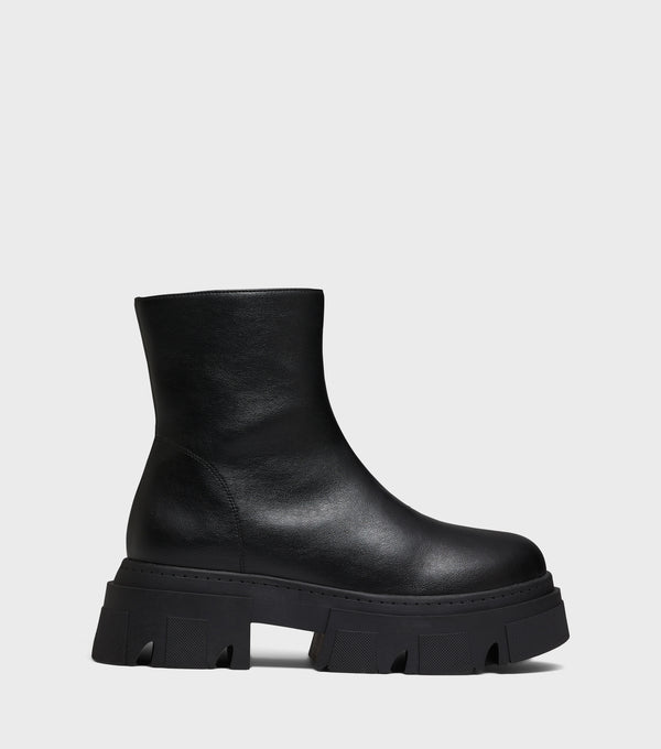 London Rebel Louise Black Chunky Ankle Boot