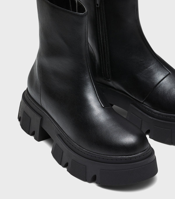 London Rebel Louise Black Chunky Ankle Boot