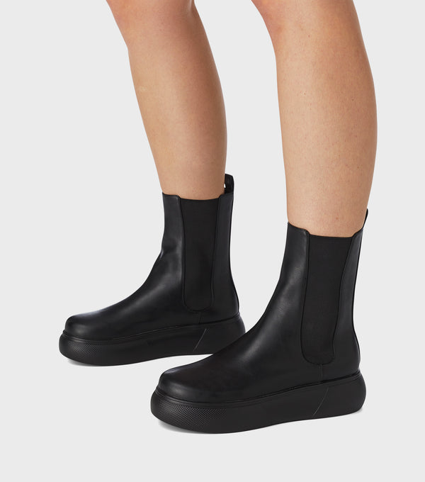 london rebel Phoebe Black Chunky Chelsea Boots
